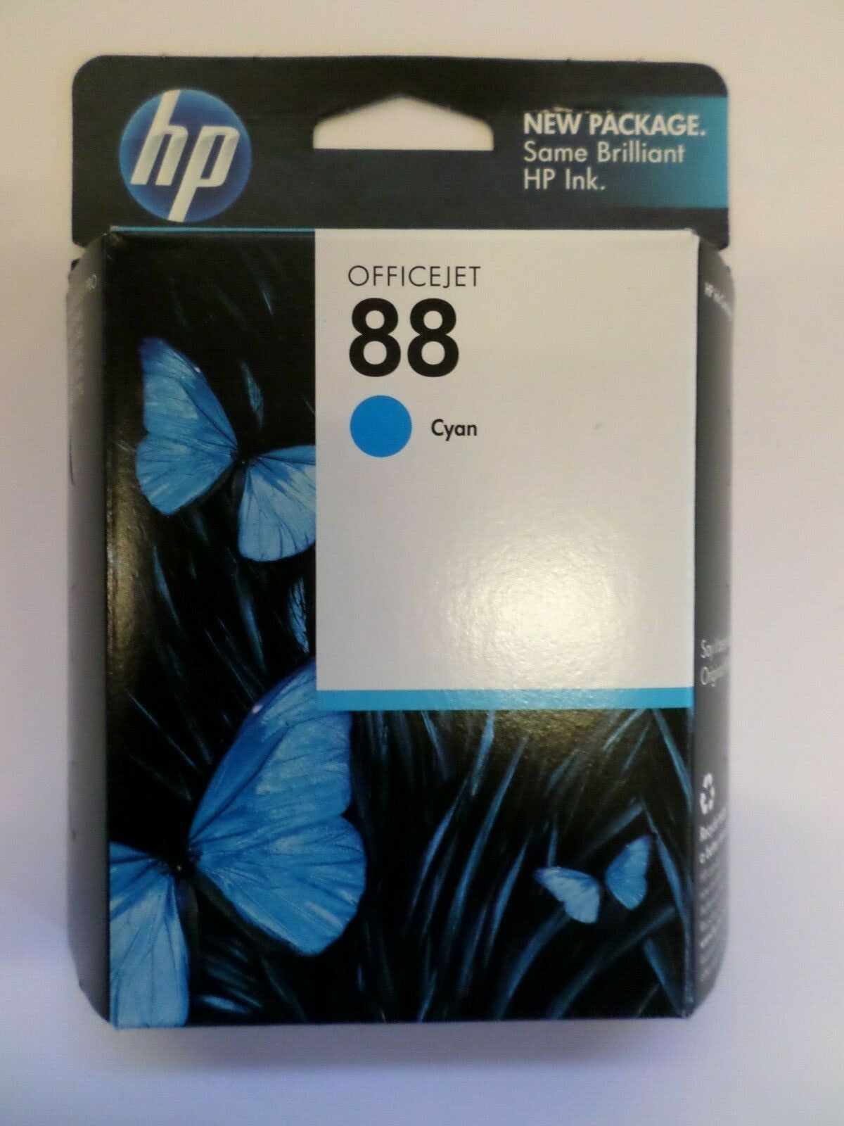 Lot of 18 HP 88 OEM Cyan Yellow, Black Magenta, Ink Cartridges EXPIRED 2011 2012