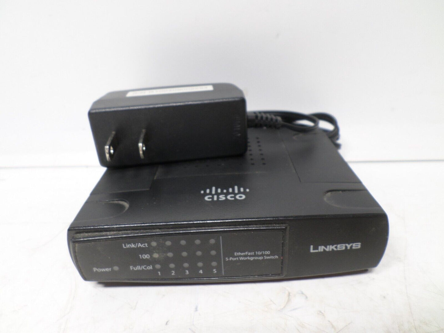 Linksys Cisco 5 Port 10/100 Workgroup Switch EZXS55W 4.2