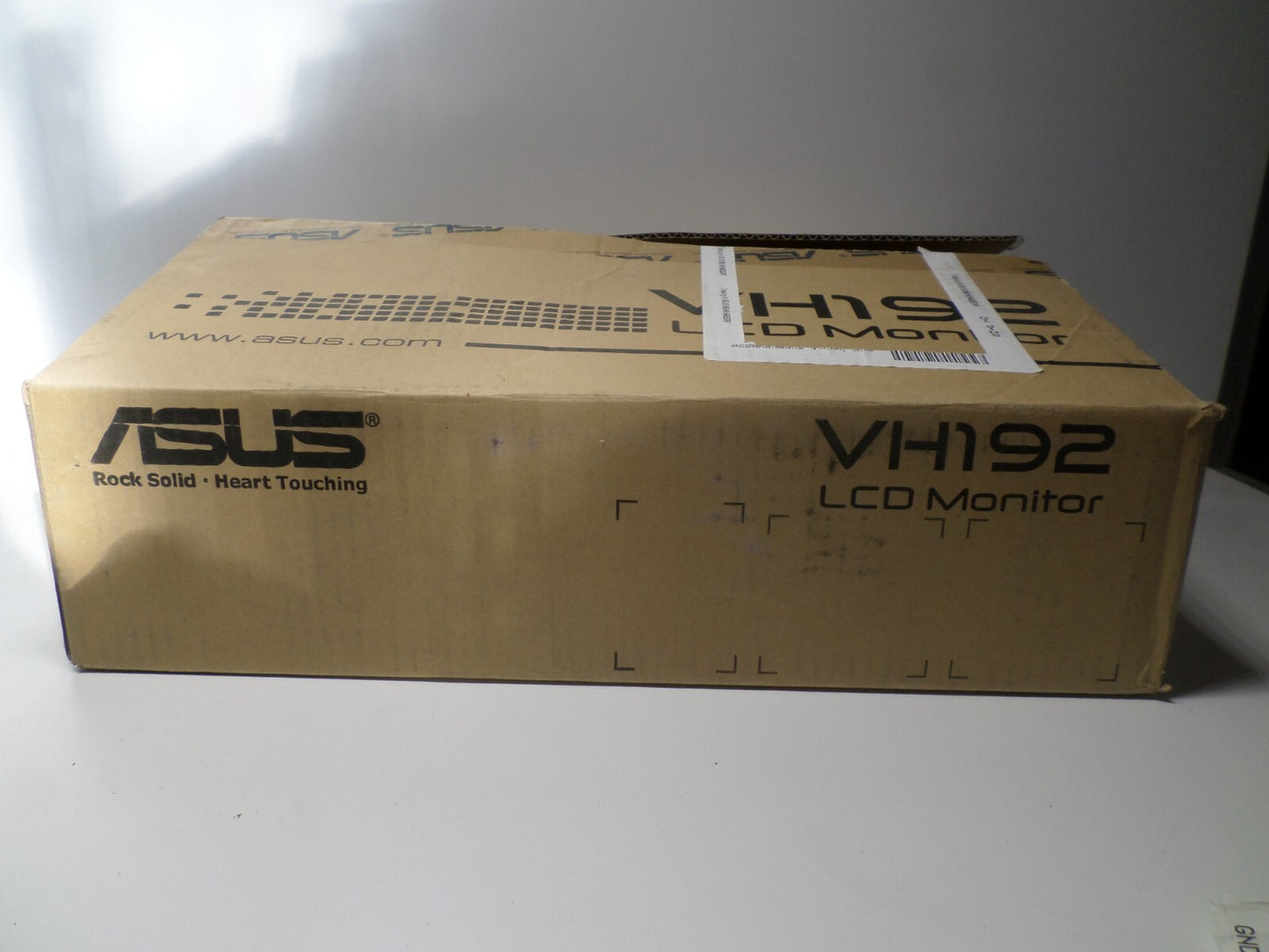 18.5in ASUS VH192D Widescreen LED Backlit Monitor