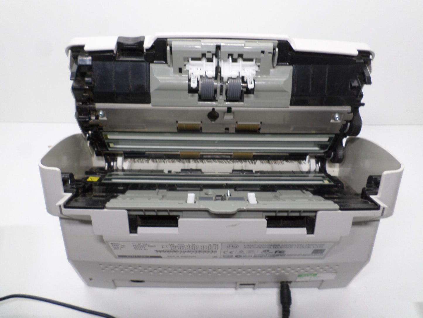 Fujitsu  FI-6130 Flatbed Scanner | PA03540-B055