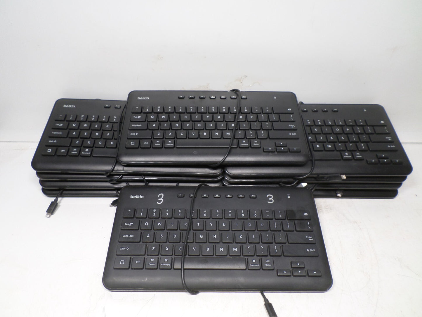 Belkin Wired Keyboard for IPAD with Lighting Connector -B2B124 (LOT OF 10)