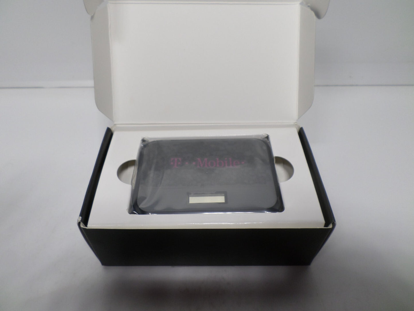 Lot of 5 T-Mobile Franklin T9 Mobile Hotspot With Sim Card & battery