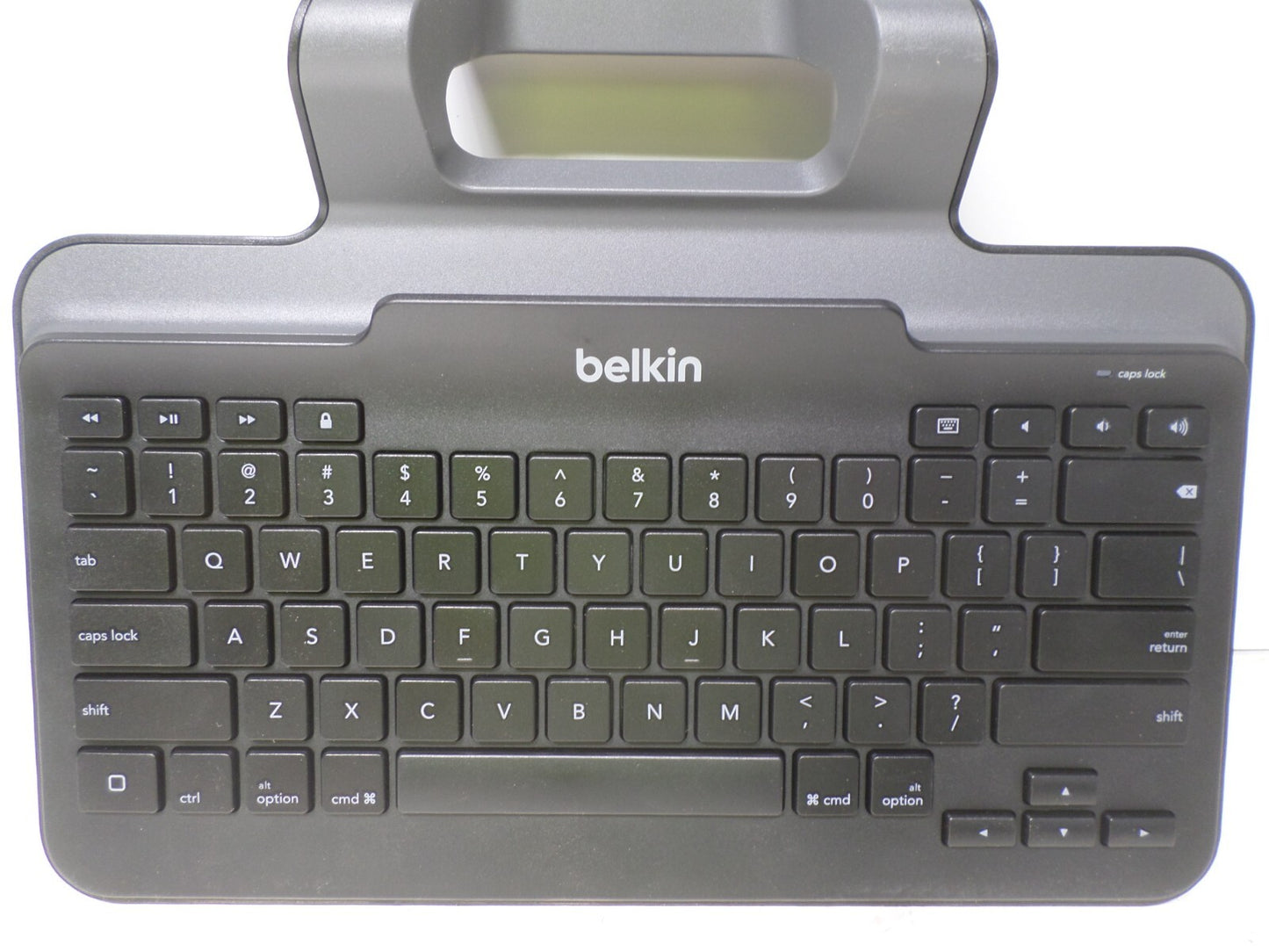Belkin B2B131 Wired Keyboard with Stand for iPad with 30-Pin Connector