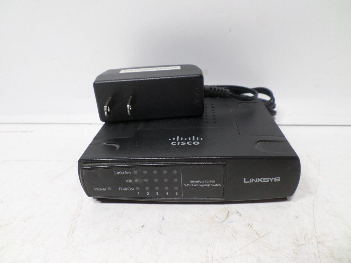 Linksys Cisco 5 Port 10/100 Workgroup Switch EZXS55W 4.2