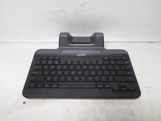 Belkin B2B131 Wired Keyboard with Stand for iPad with 30-Pin Connector