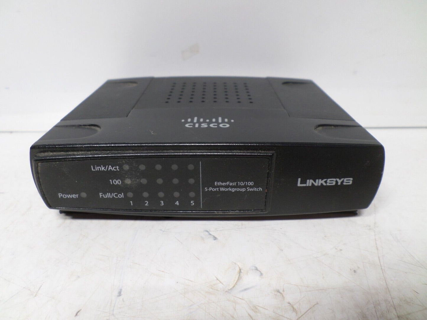 Linksys Cisco 5 Port 10/100 Workgroup Switch EZXS55W 4.2