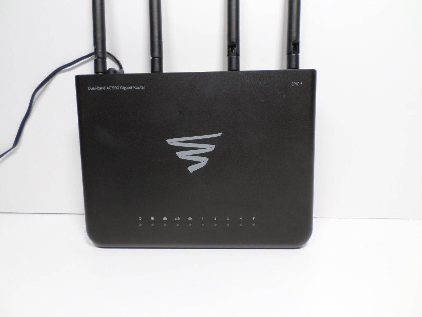 USED Luxul Epic 3 Dual Band Wireless Gigabit Router (XWR-3150)