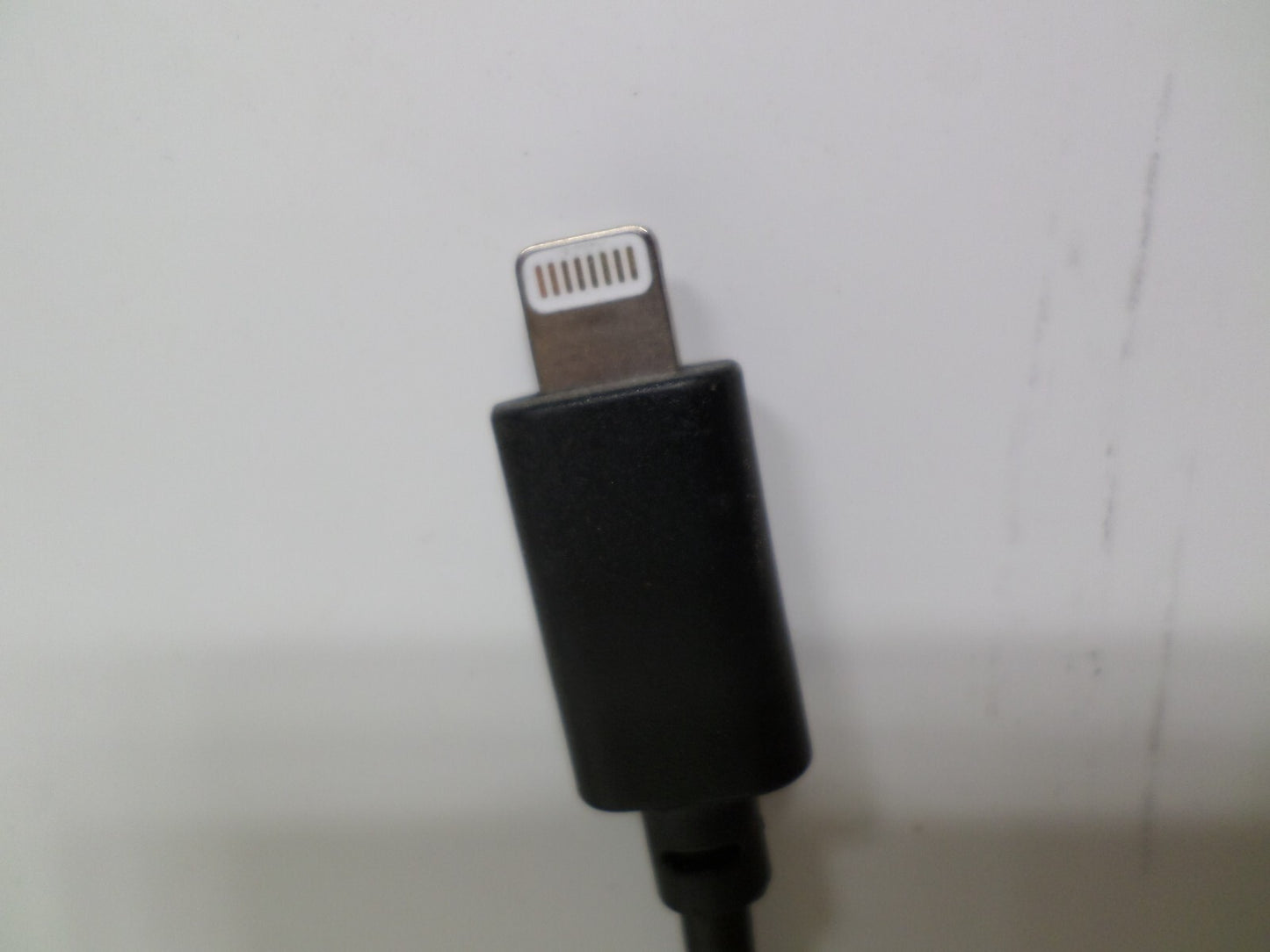 Belkin Wired Keyboard for IPAD with Lighting Connector -B2B124 (LOT OF 10)