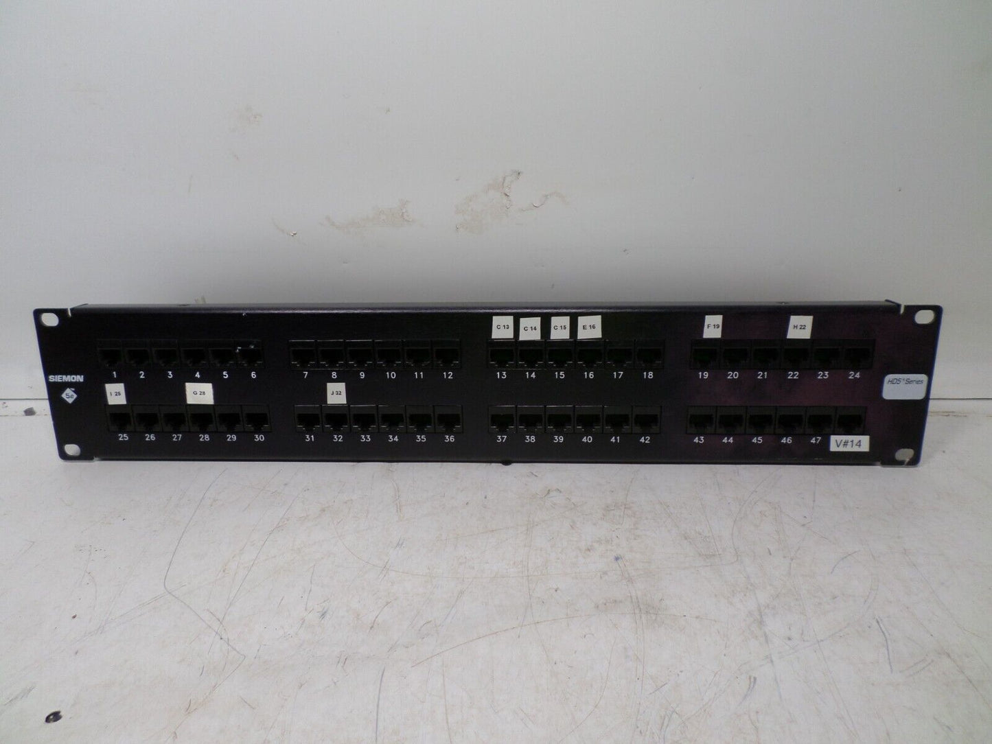 SIEMON High Density Cat 5e 48-port Patch Panel HD5-48T4 2RMS T568A